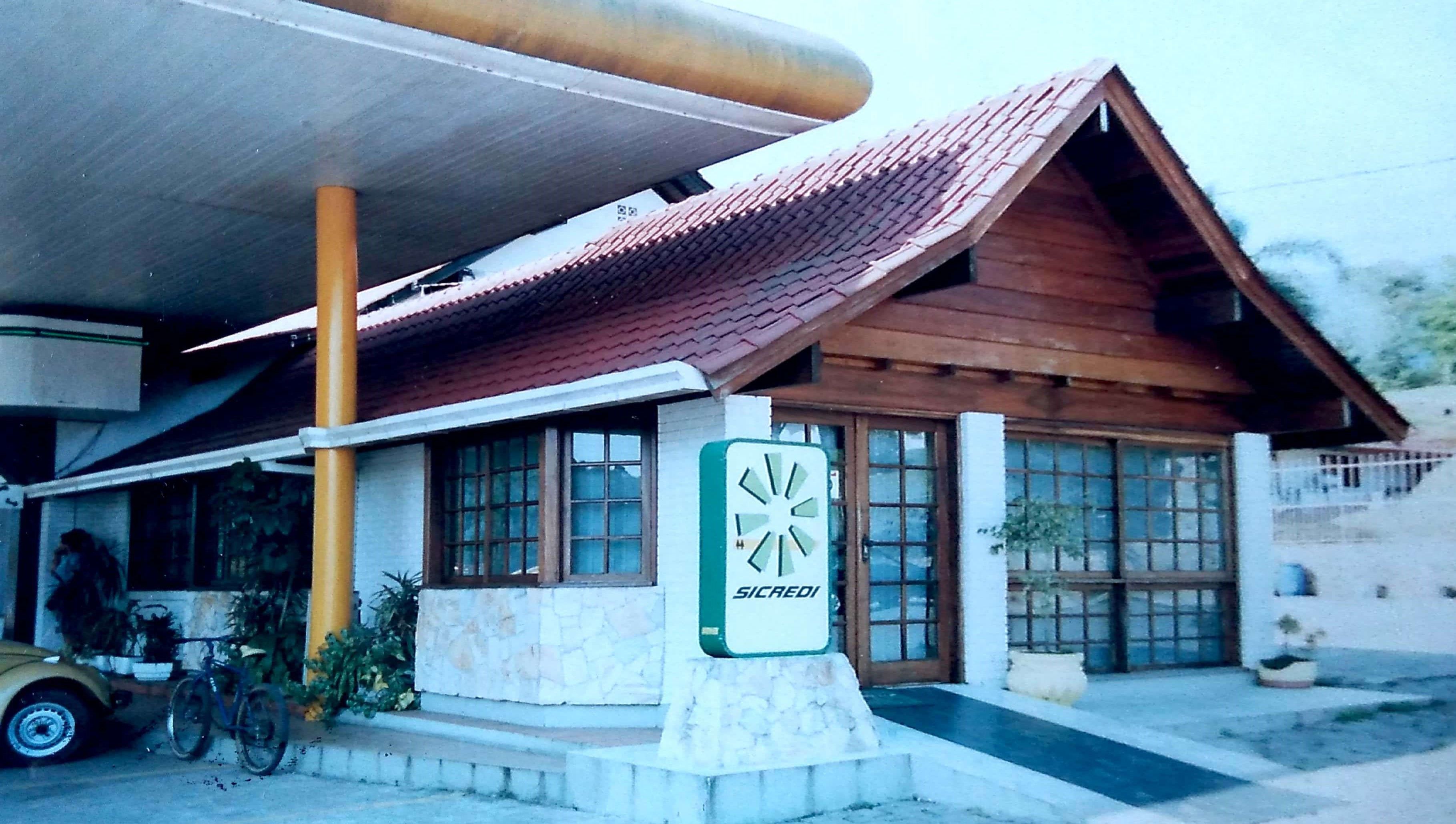 33 - Agência Vila Cristina - Reinaugurada em 24.07.2000.jpg