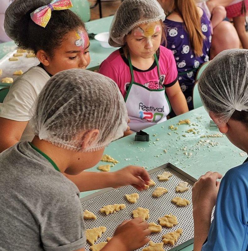 Festival 120 (3).JPG