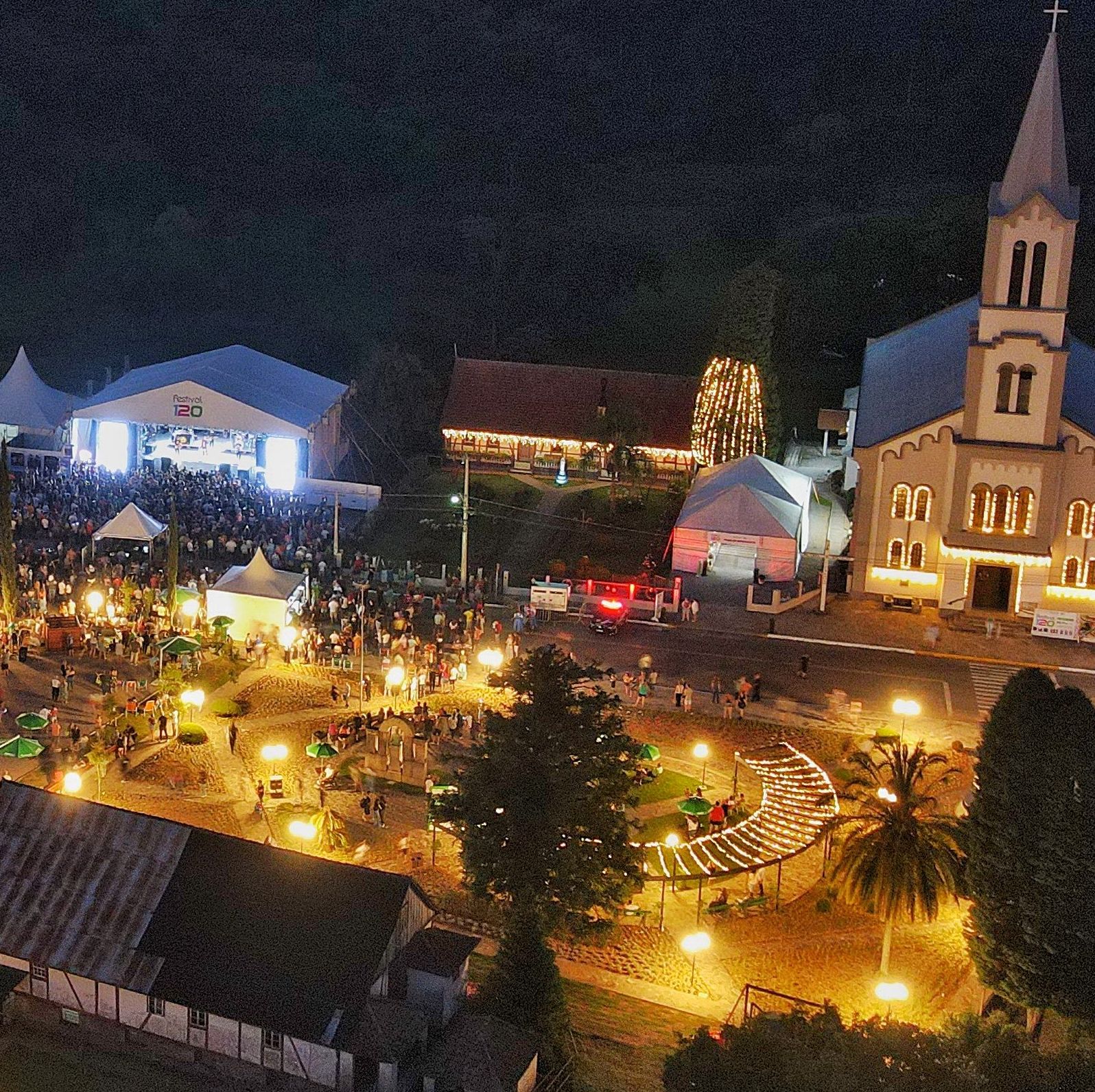 Festival 120 (8).JPG